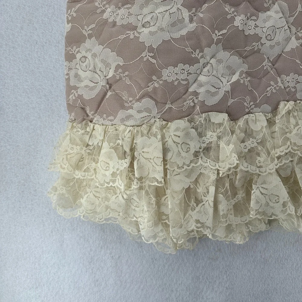 VINTAGE USA Floral Lace‎ Overlay Twin Comforter Blanket Quilt Ruffle Trim 107X80